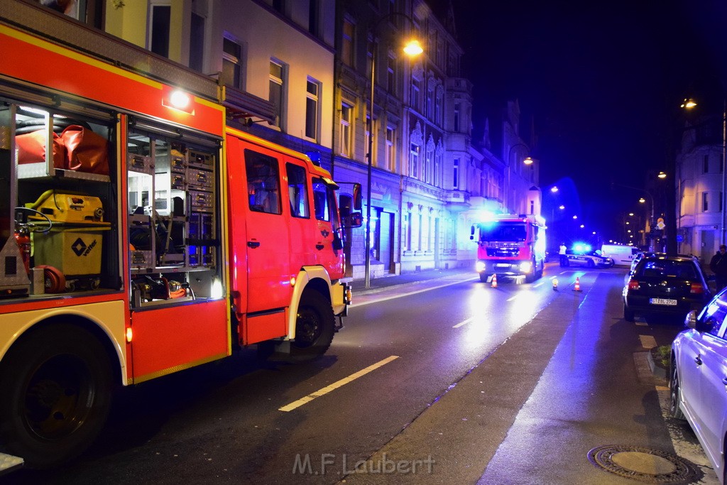 Feuer Hinterhof Garagen Koeln Hoehenberg Olpenerstr P008.JPG - Miklos Laubert